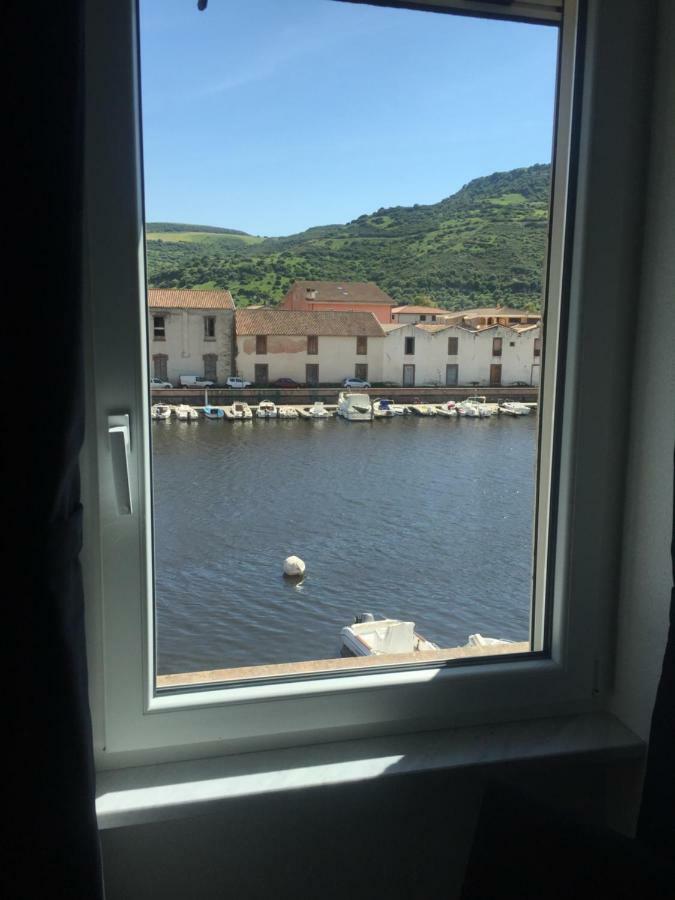 The House On The River Bosa Exterior foto